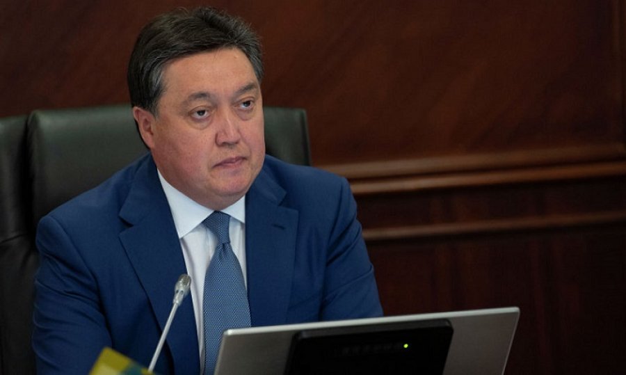 Үкімет басшысы халыққа ревакцина маңызын түсіндіруді тапсырды