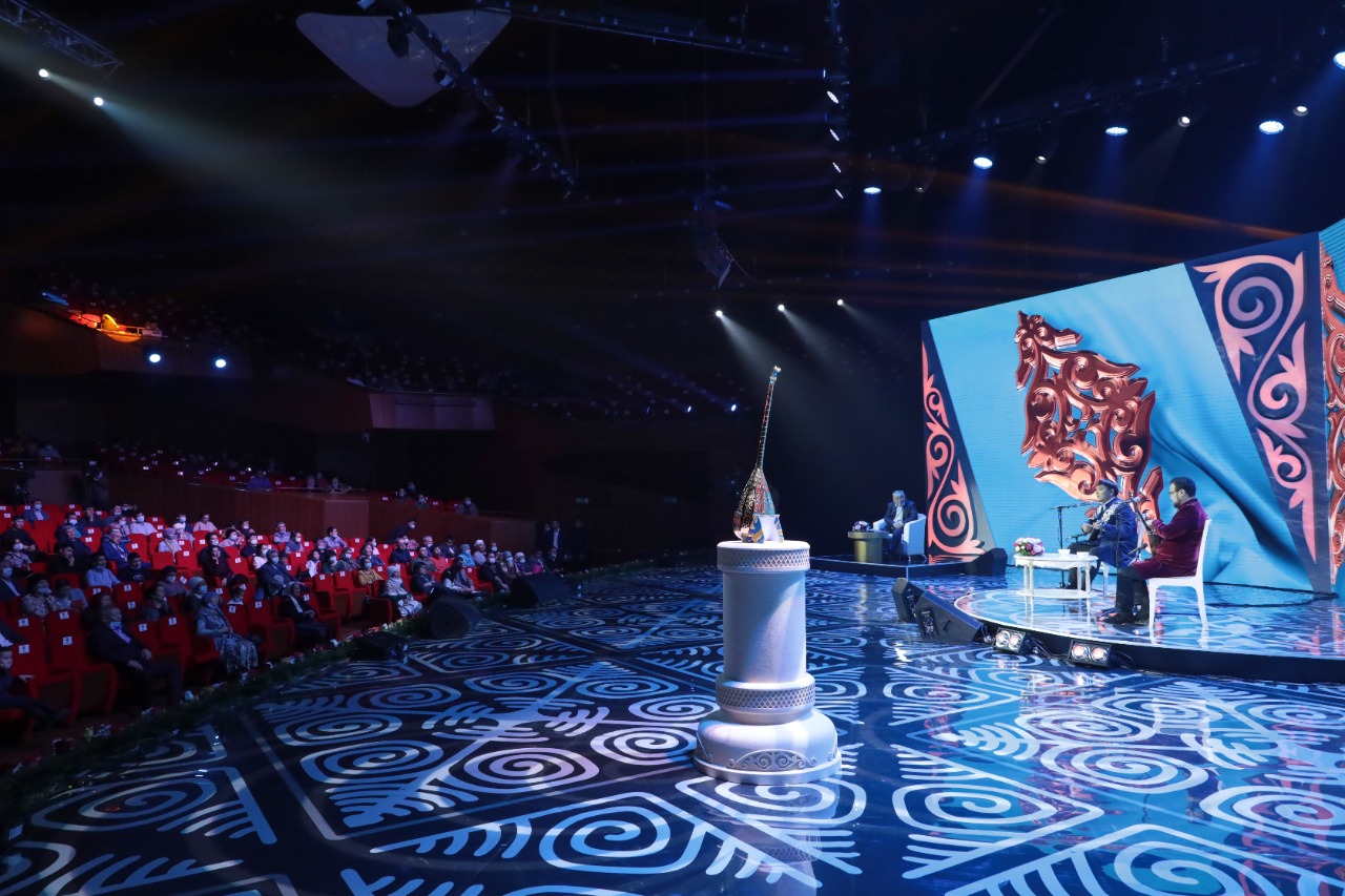 Елордада республикалық ақындар айтысы басталды