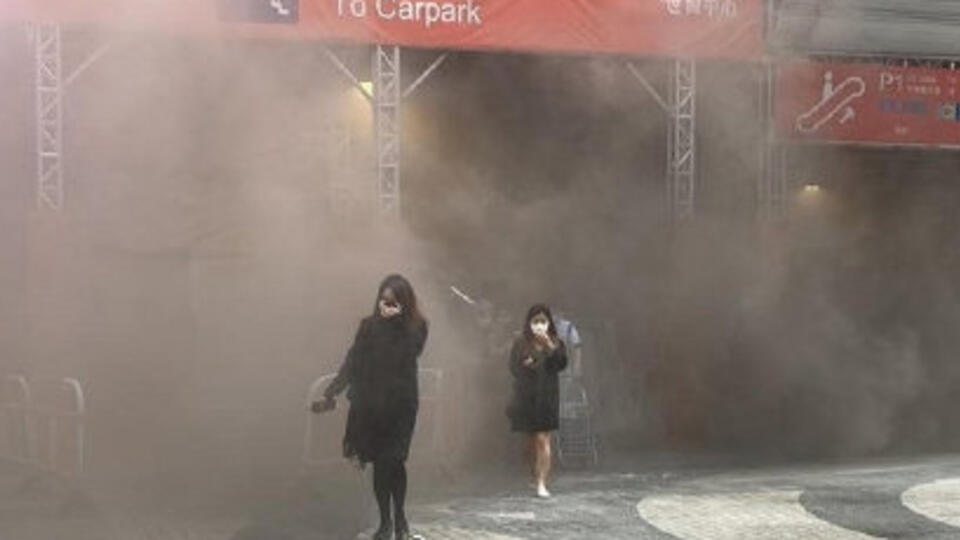 Сауда орталығындағы өрттен жеті адам зардап шекті