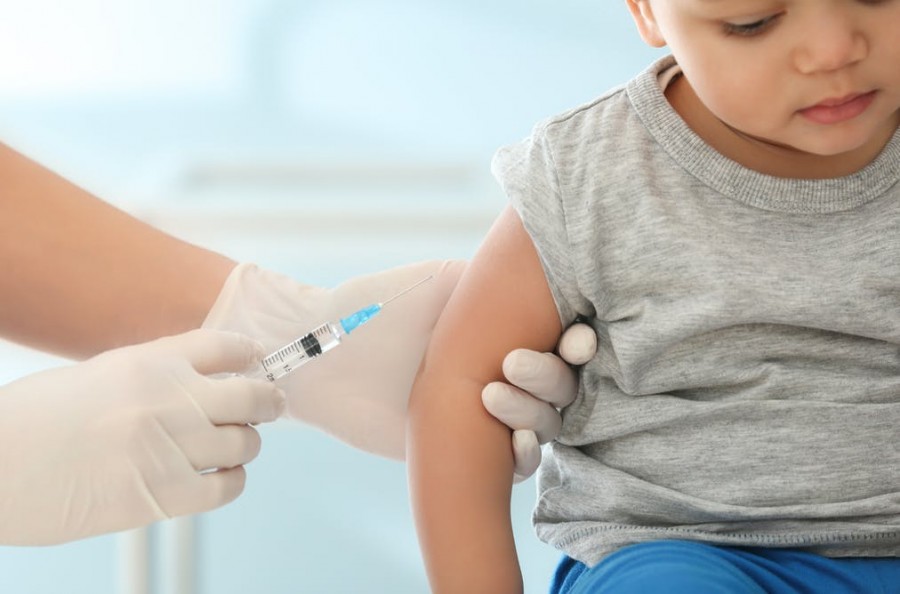 Еуропада 5 жастан асқан балаларға вакцина салына бастады