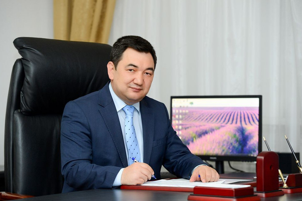 Ерлік пен елдіктің айы