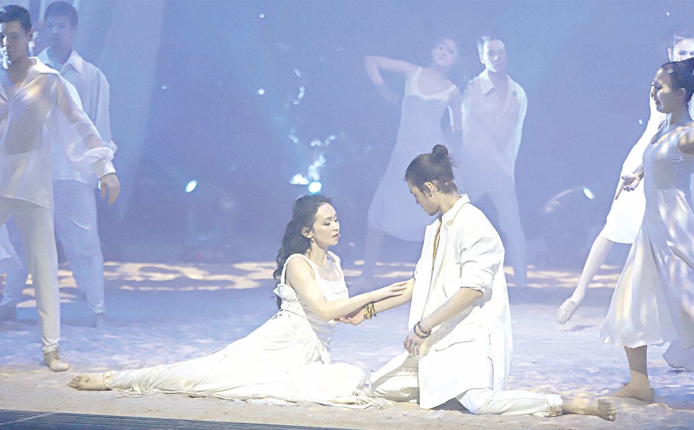 «Махаббат мұнарасындағы» мөлдір әлем