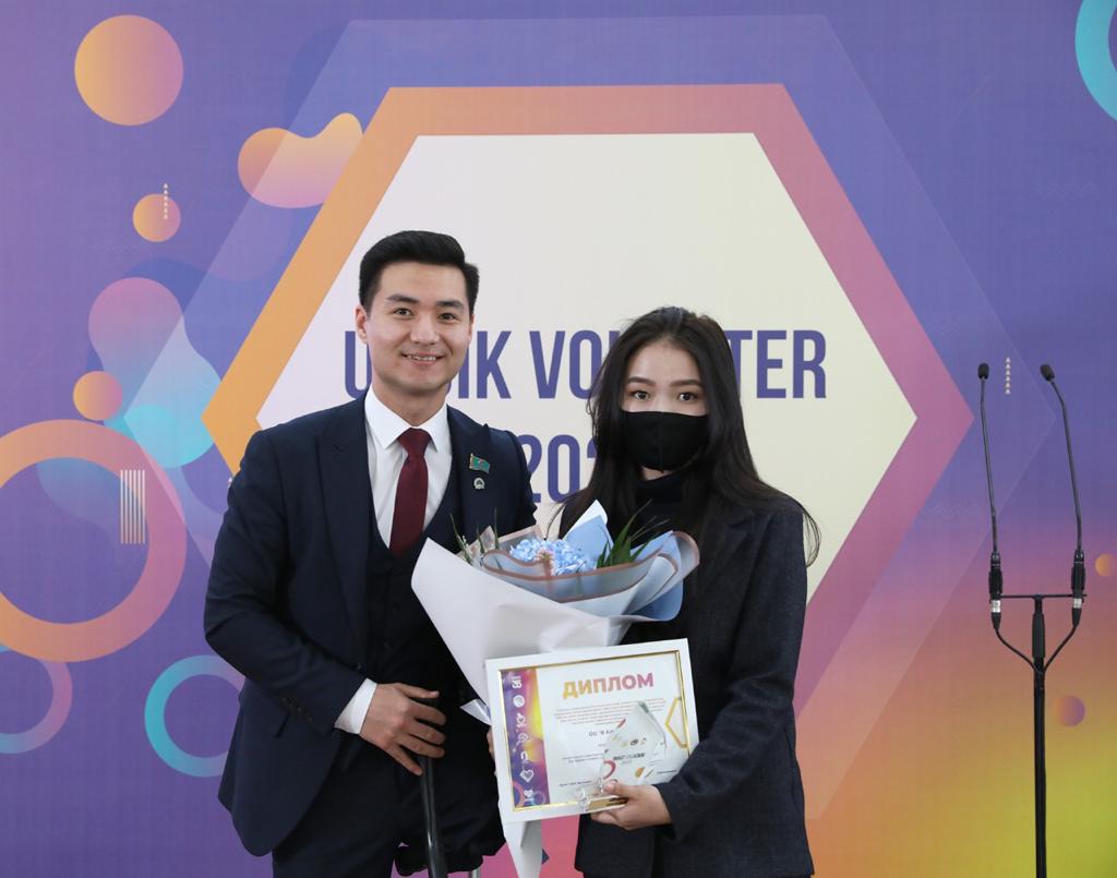 Алматыда үздік еріктілер марапатталды