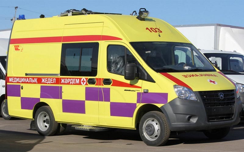 Алматыда жедел-жәрдем көліктері бүлініп, қызметкерлер зардап шекті