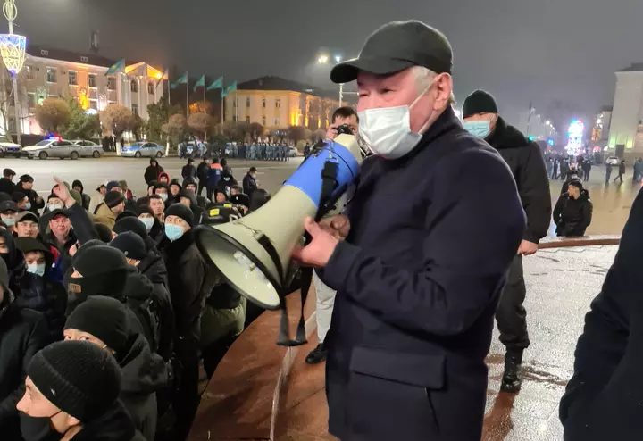 Заңсыз әрекеттер үшін жауап беретіндеріңізді қатаң ескертемін – Бердібек Сапарбаев