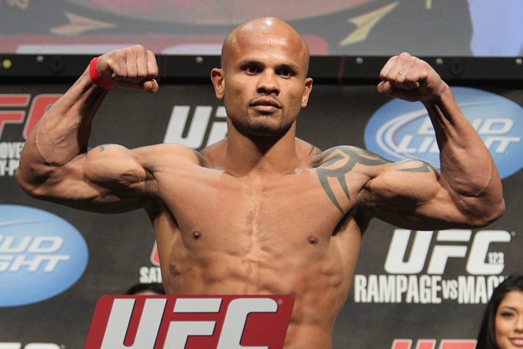 Бұзақылар пышақтаған бразилиялық спортшы қайтыс болды