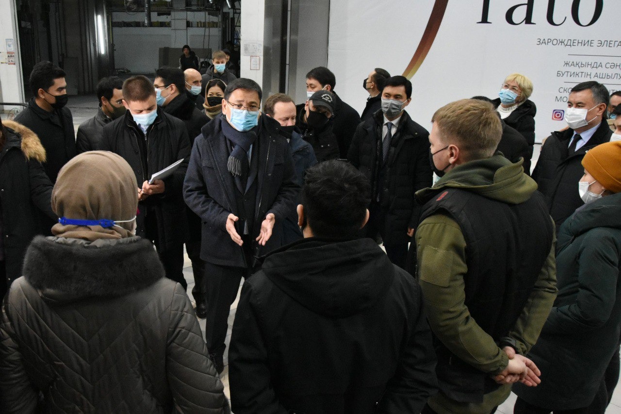 Алматының жаңа әкімі шығынға батқан кәсіпкерлермен кездесті