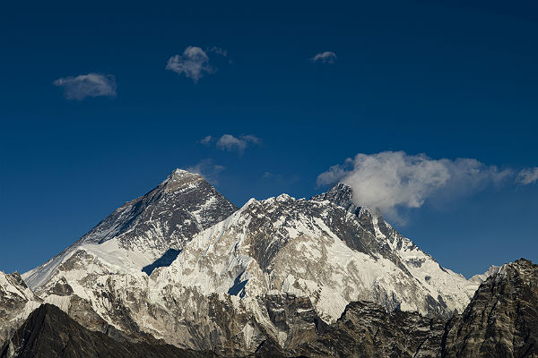 Қытай мен Непалды не байланыстырады?