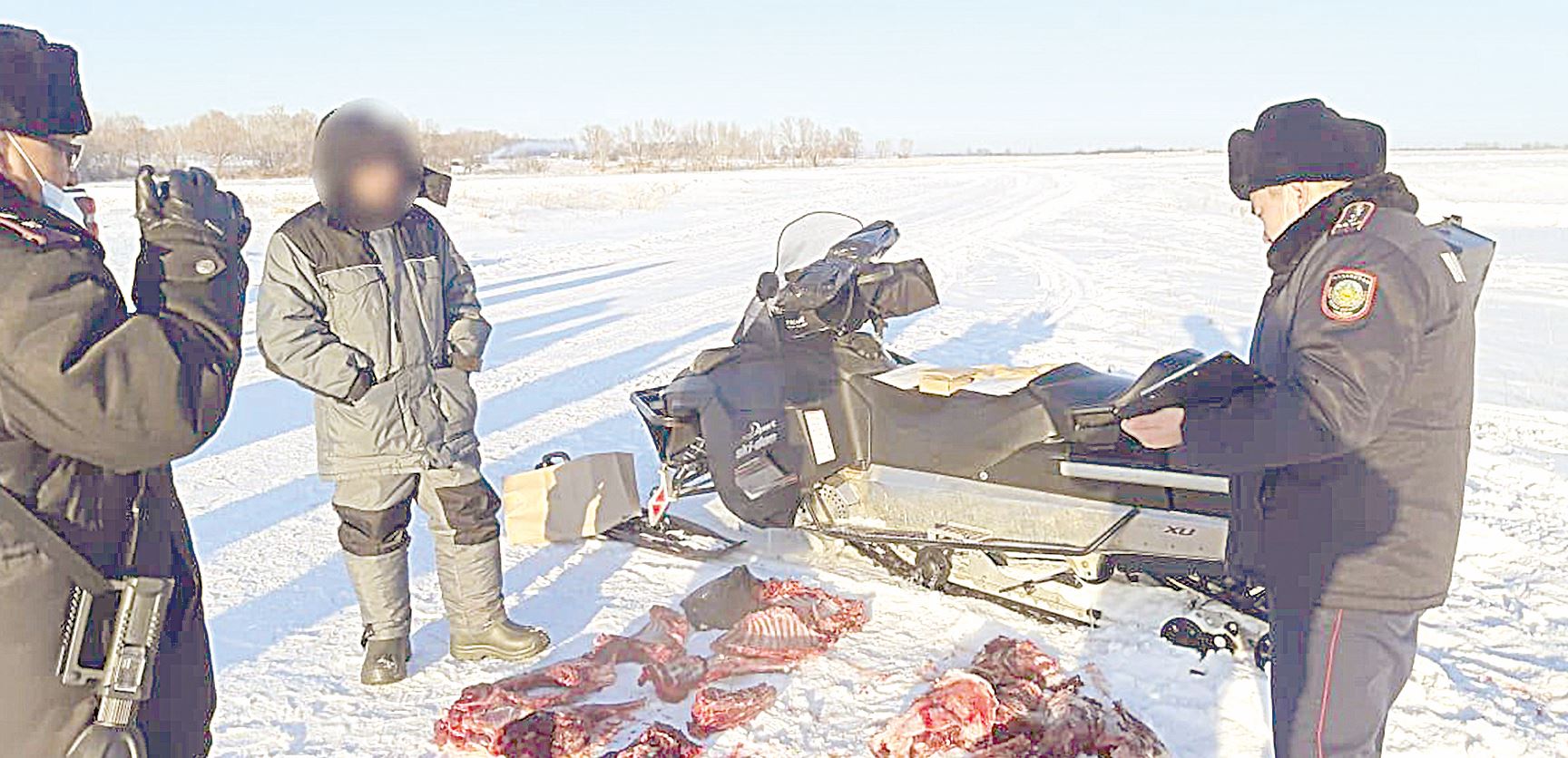 Браконьерлер бой бермей тұр