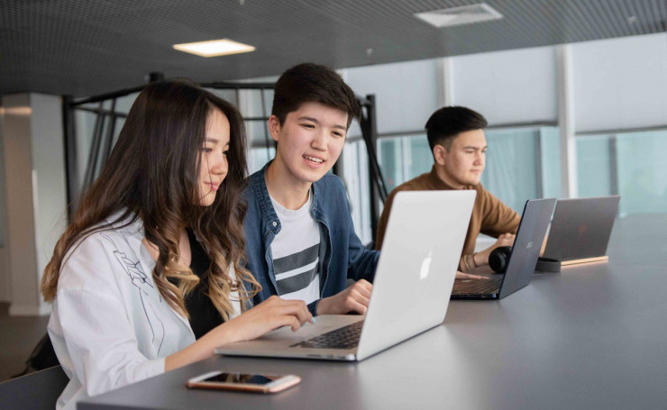 ІТ жүйесінде білімдерін жетілдірді