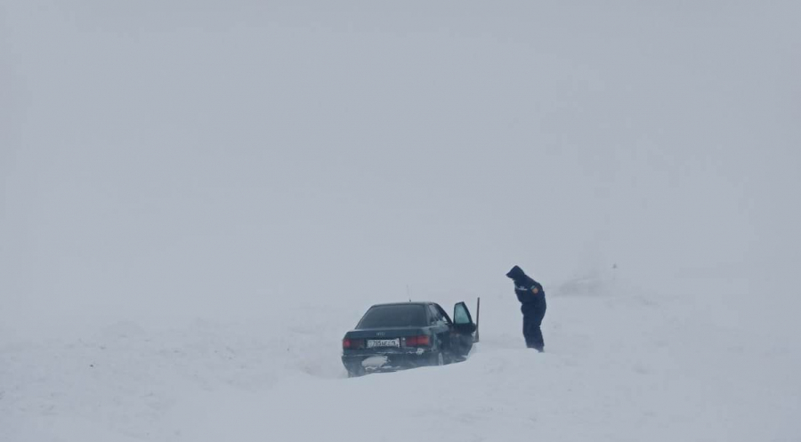 Қар құрсауынан құтқарылды