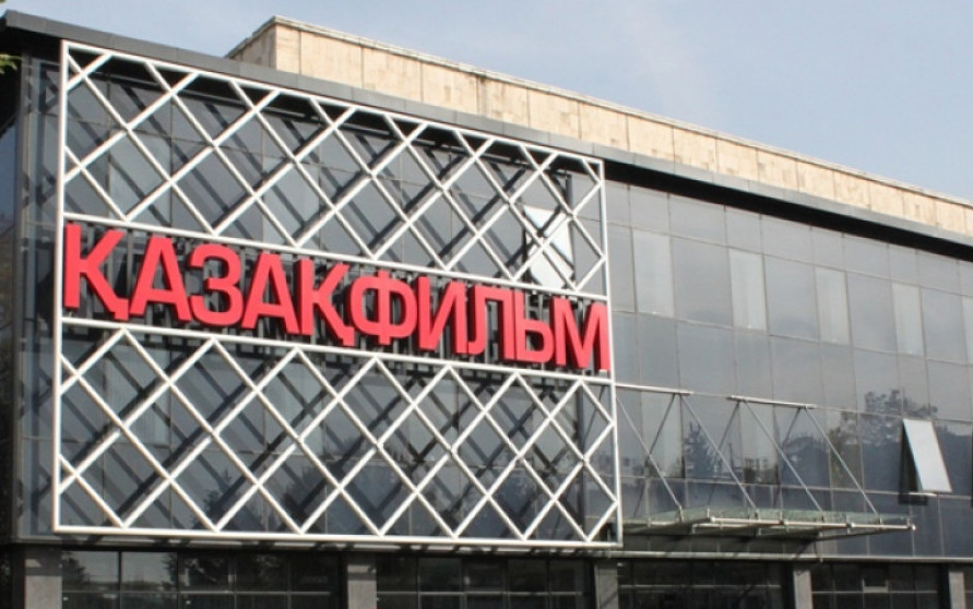 Ақан Сатаев «Қазақфильмнің» жағдайы мәз емес екендігін айтты