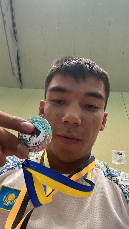 Мектеп оқушысы әлем чемпионы атанды