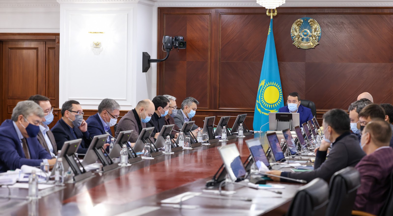 Дағдарысқа қарсы шаралар жөніндегі жедел штаб отырысы өтті