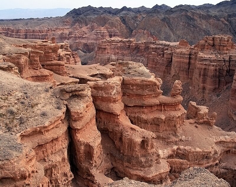 Қызғылт қамалдар