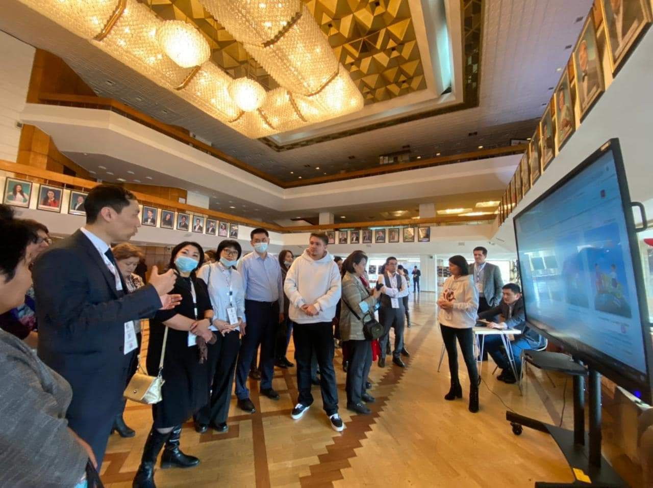 86 электронды кітап бір тұғырнамаға жинақталды