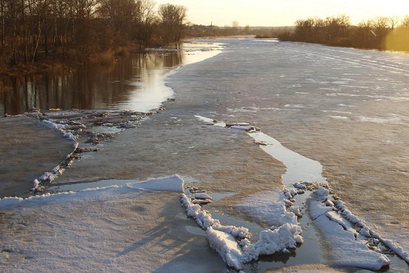 Қарғын судың құрсауында қалды