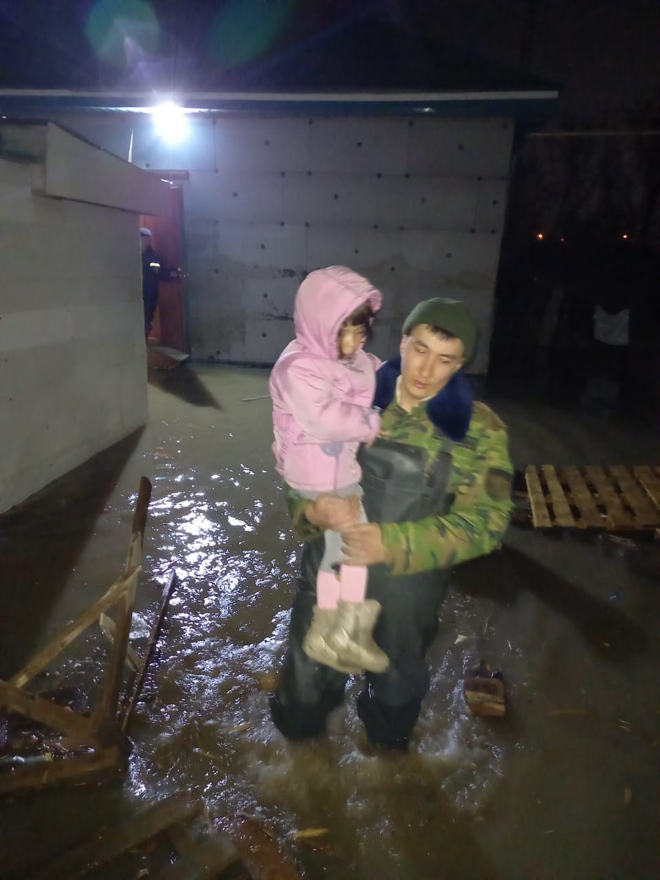 Мектепке орналастырылды