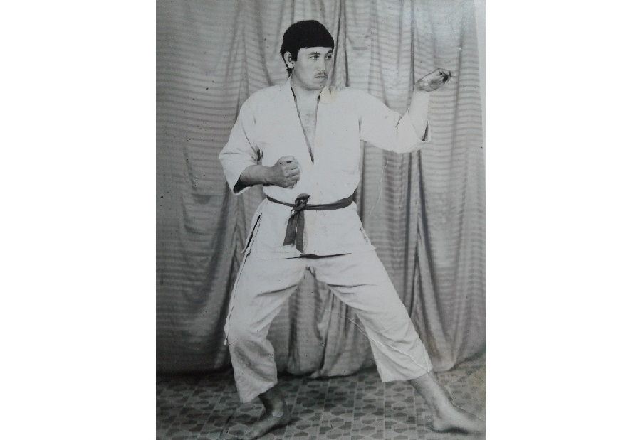 Қаратаудан түлеп ұшқан қыран