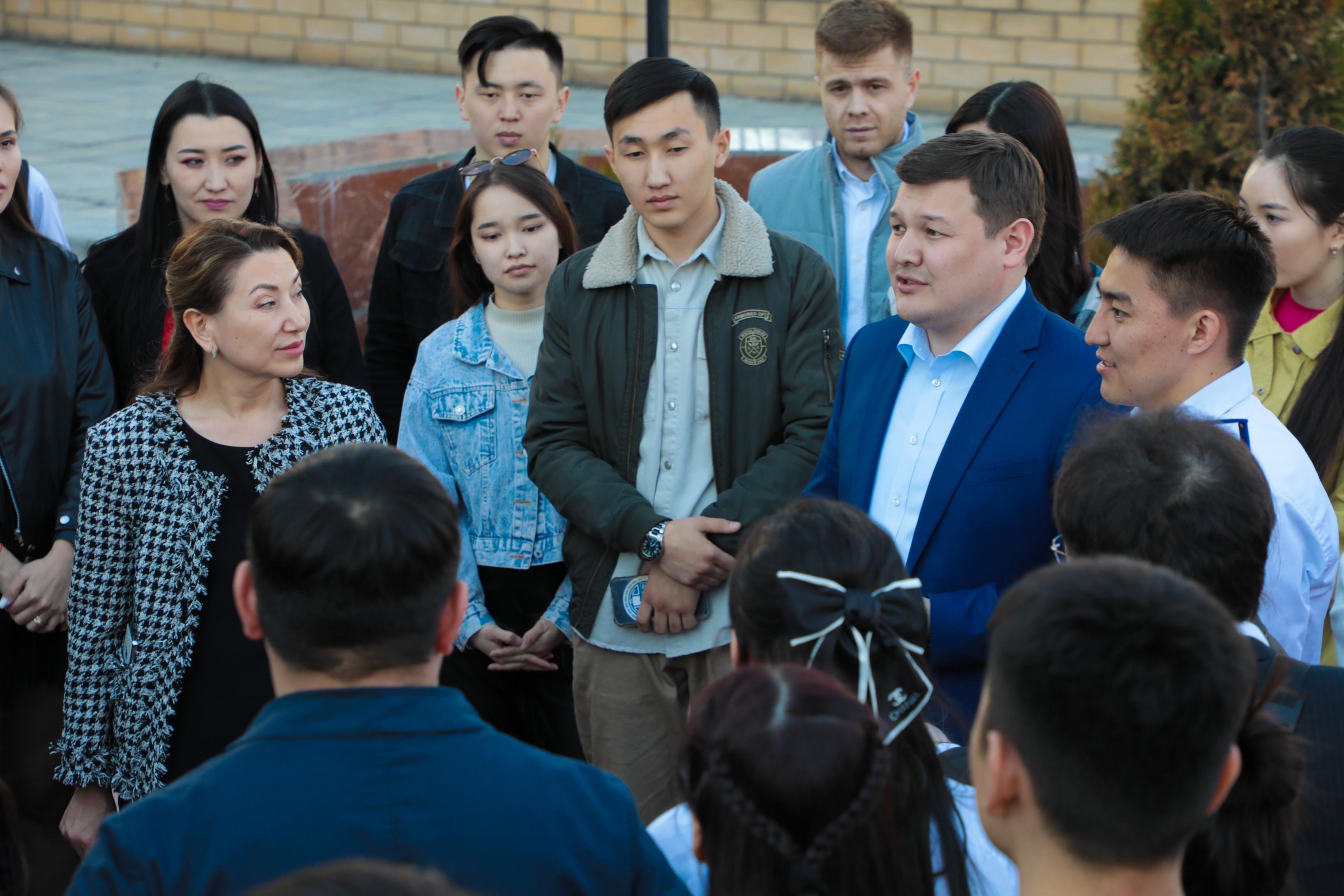 Ел игілігіне арналған партиялық бастамалар