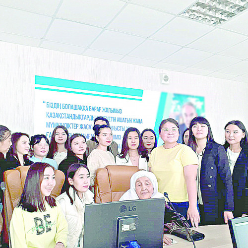 Заңғар жазушыға арналды