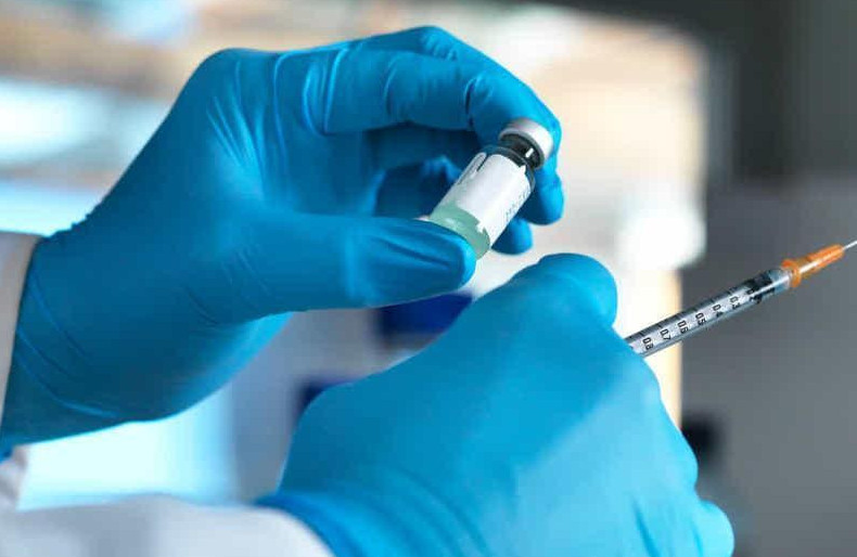 Елімізде 834 мың жасөспірім коронавирусқа қарсы екпе алды