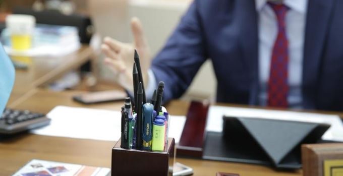 Жүйкесі сыр берген орынбасарға сөгіс жарияланды