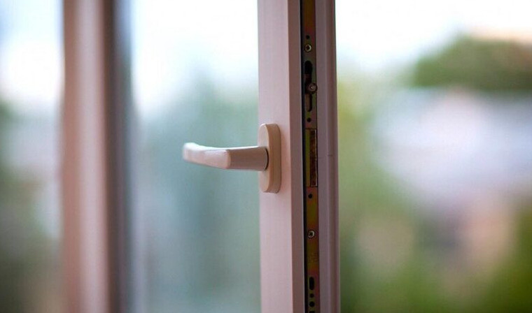 Павлодарлық тұрғын тоғызыншы қабаттан құлап кетті