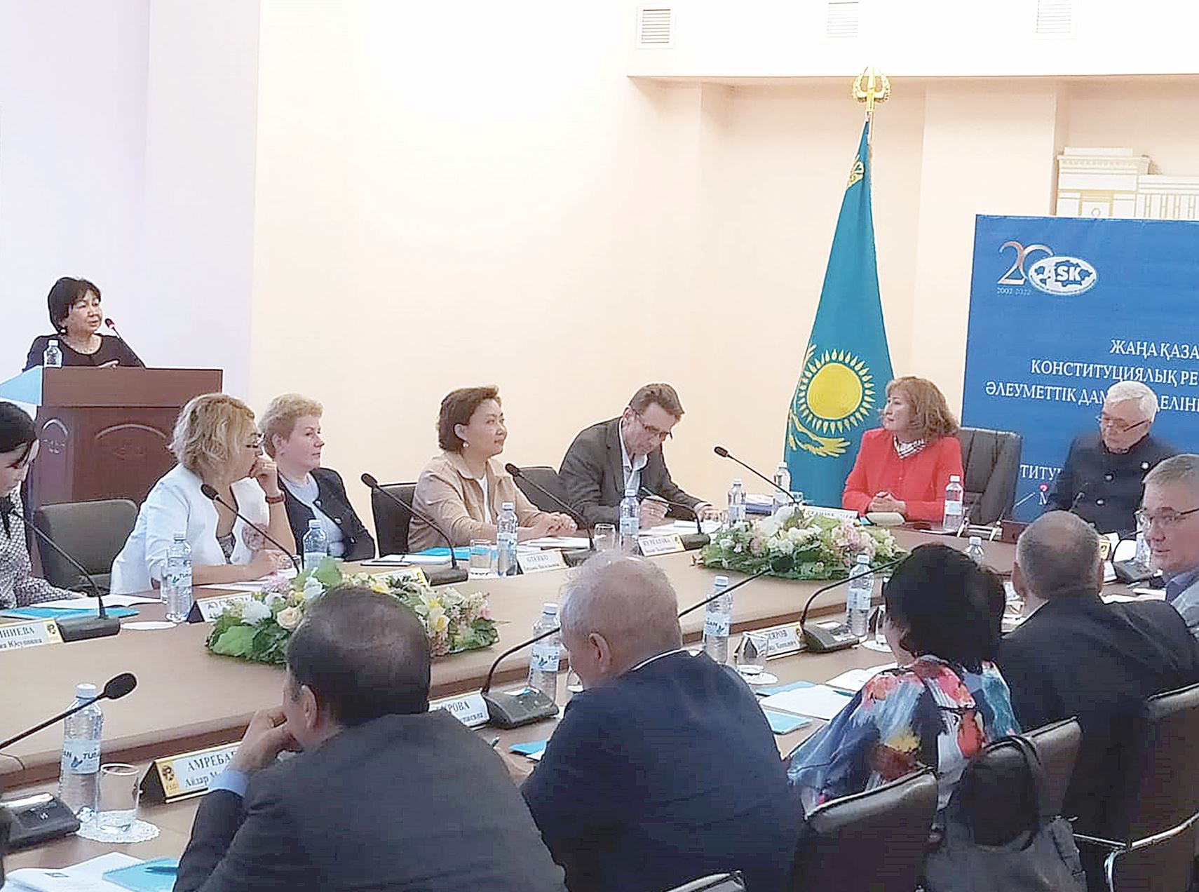 Саяси реформалар ел көкжиегінің кеңеюіне бастайды