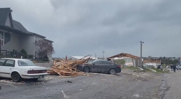Америкада торнадо дауылы тұрып, бір адам мерт болды