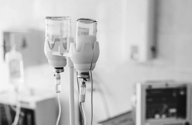 Шымкентте бір үйдің үш баласы көлік ішінде тұншығып, көз жұмды