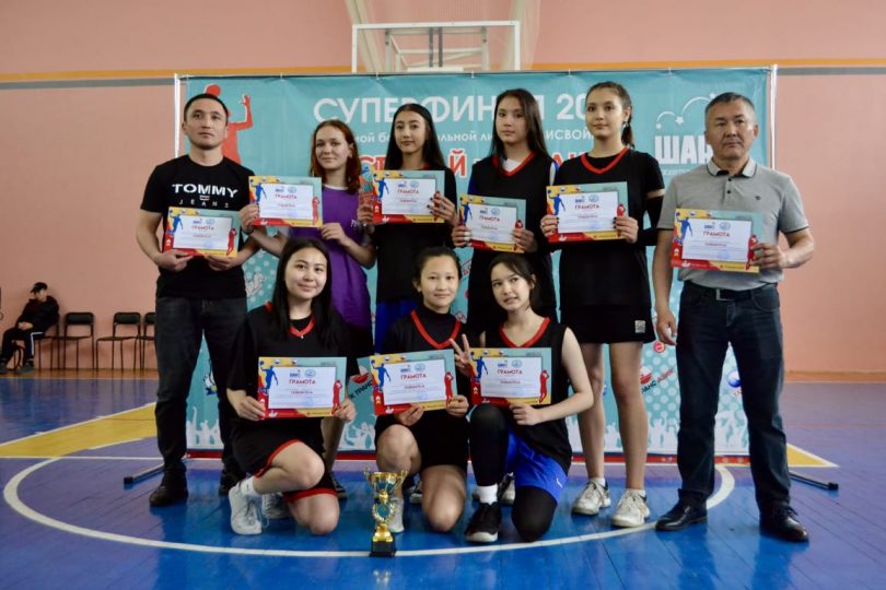 Мектеп лигасы мәреге жетті