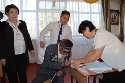 Қызылордада 101 жастағы соғыс ардагері дауыс берді