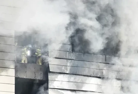 Оңтүстік Кореяда кеңсе ғимаратындағы өрттен 7 адам қаза тапты