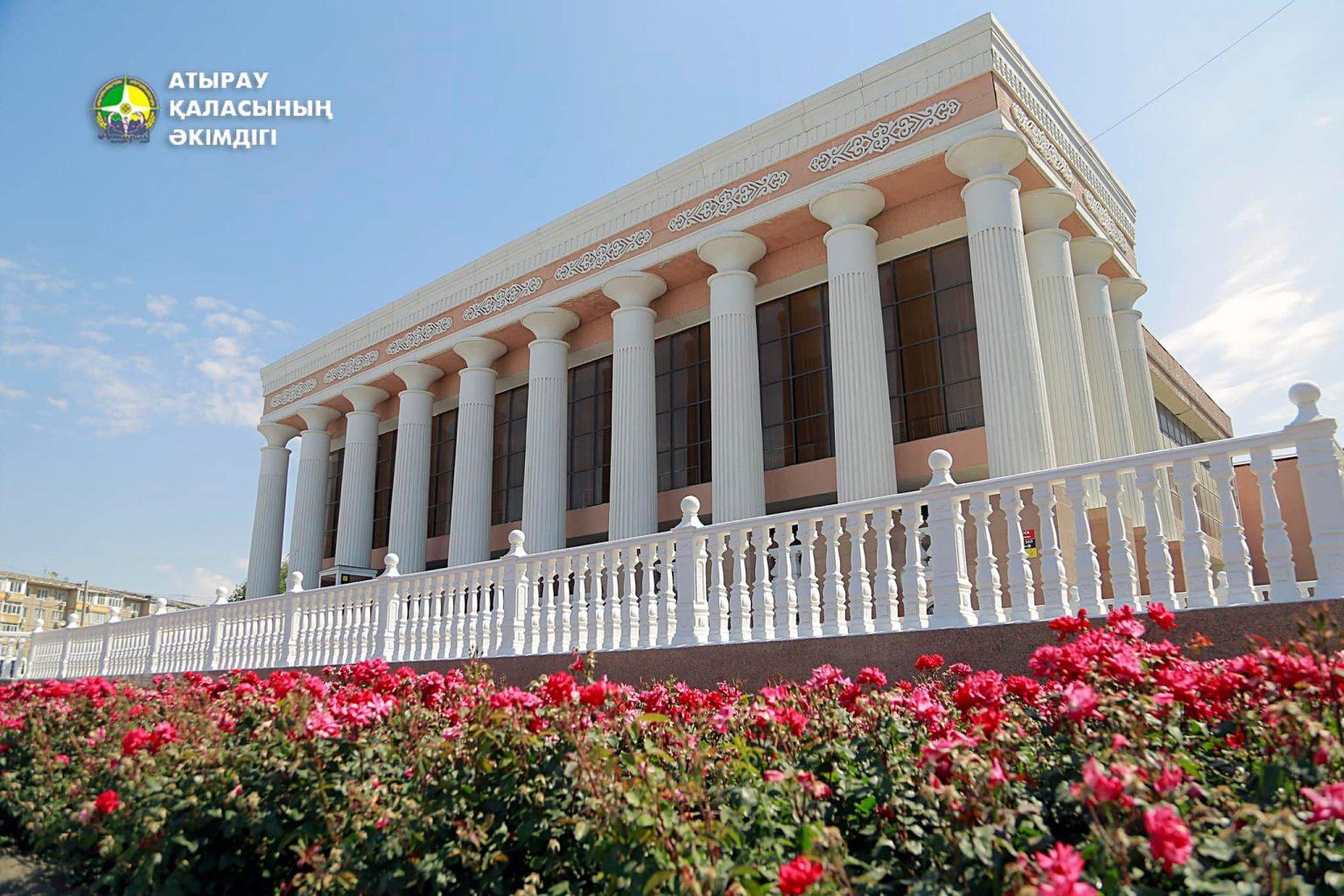 Шаһар шырайы – қызыл раушан