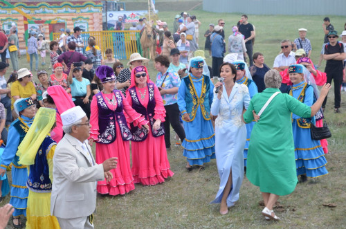Бұқпа тауының баурайында сабантой өтті