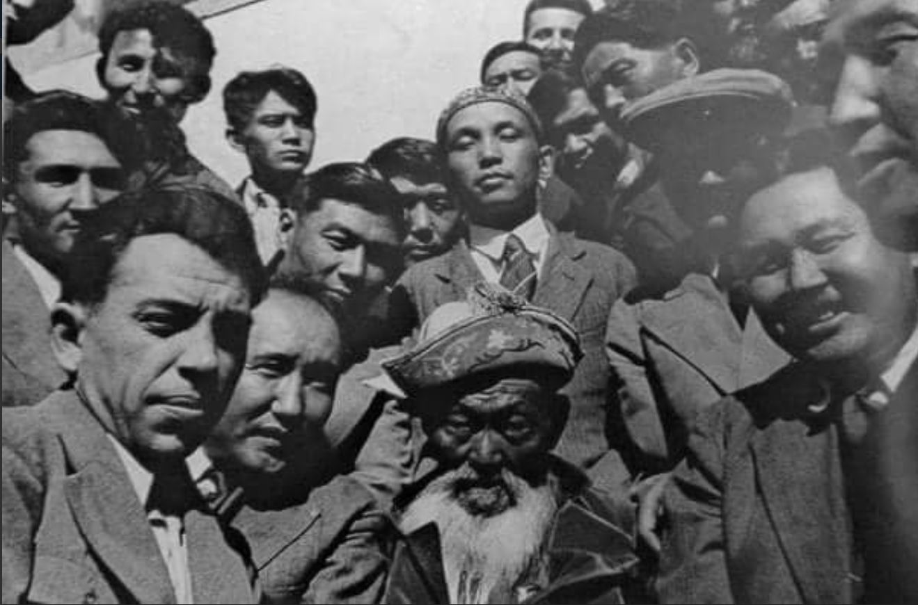 Жамбыл және Мұхтар