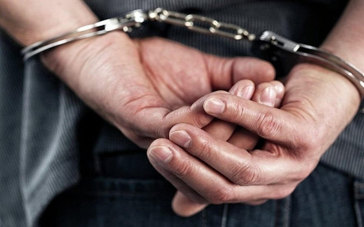 Өскемен тұрғынынан ақша бопсалаған ер адам ұсталды