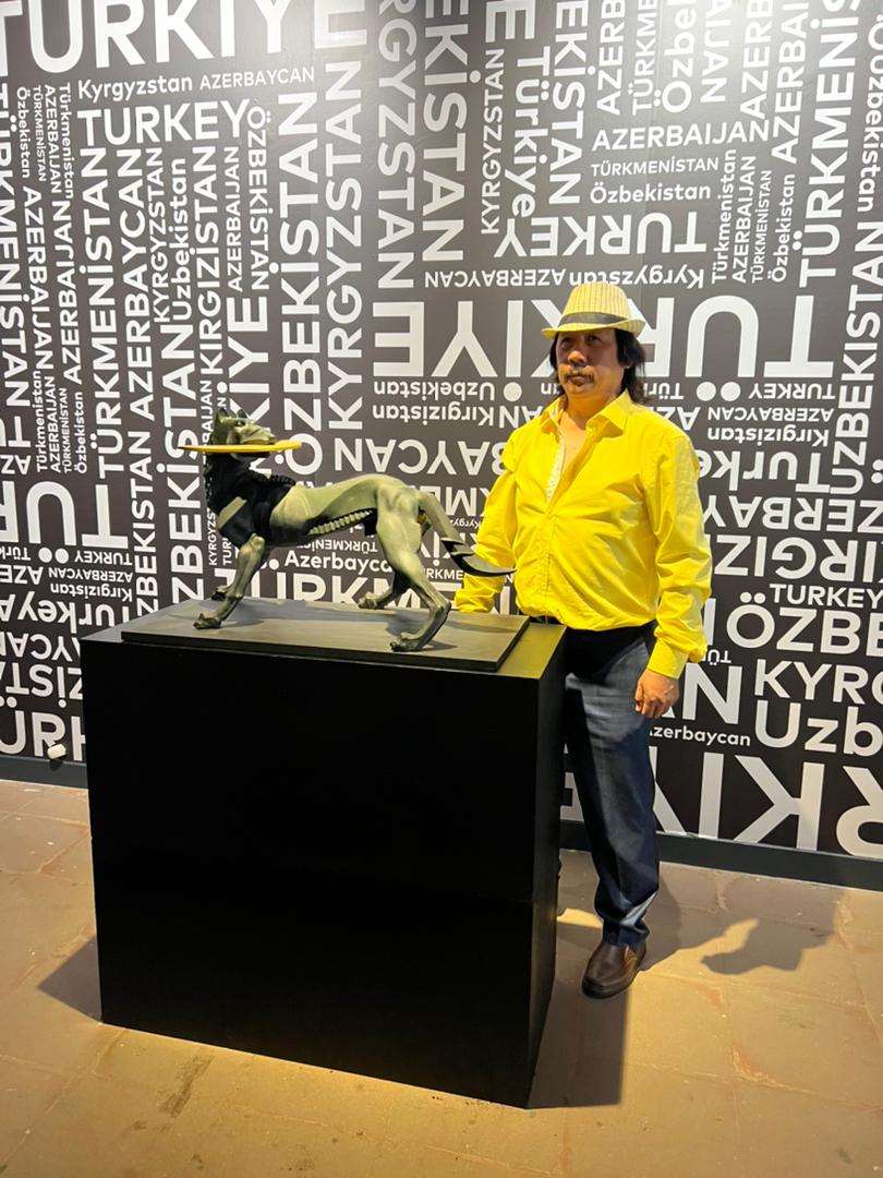 Суретшілер Түркияда бас қосты