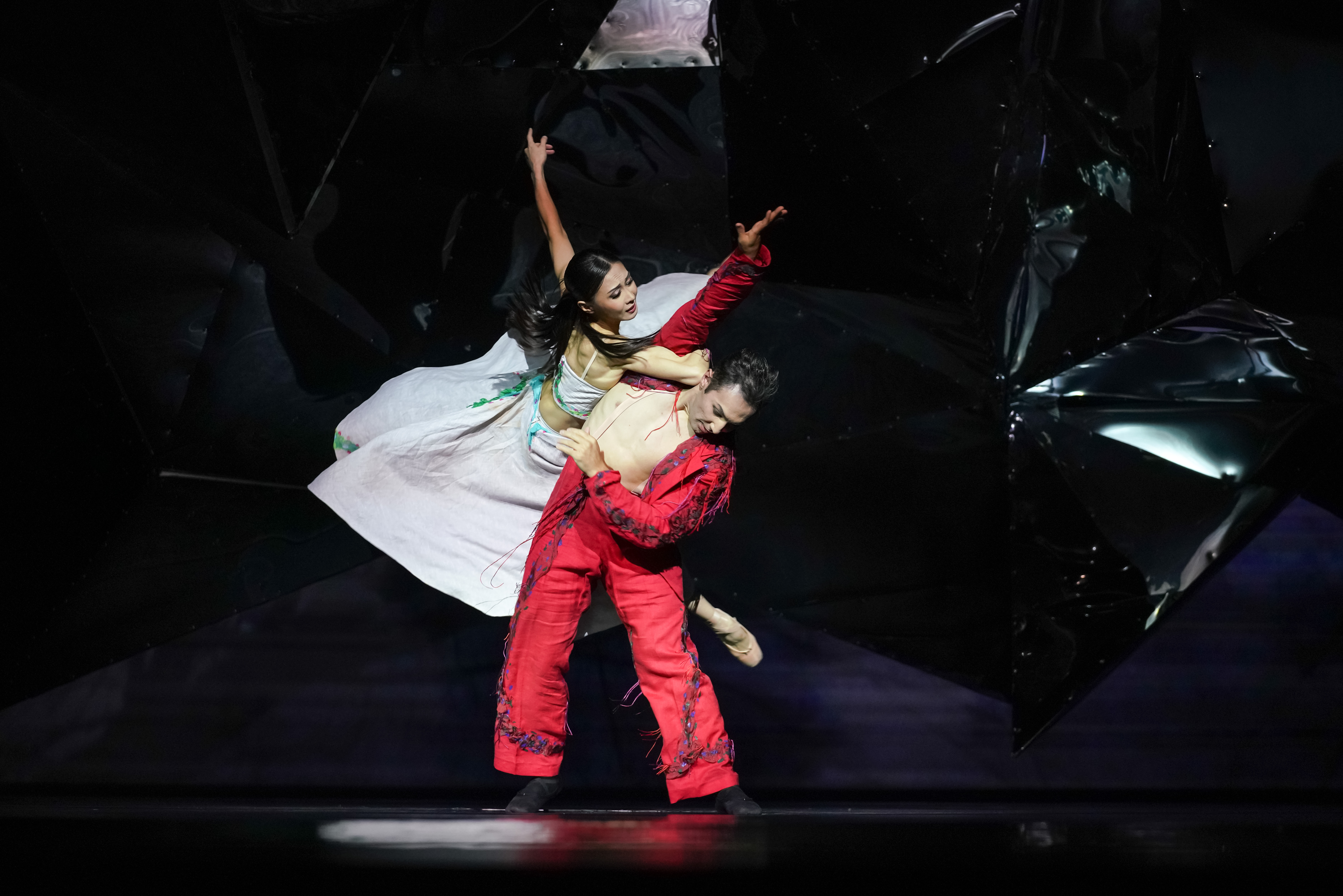 Маусым мерейі – «Орфей мен Эвридика»