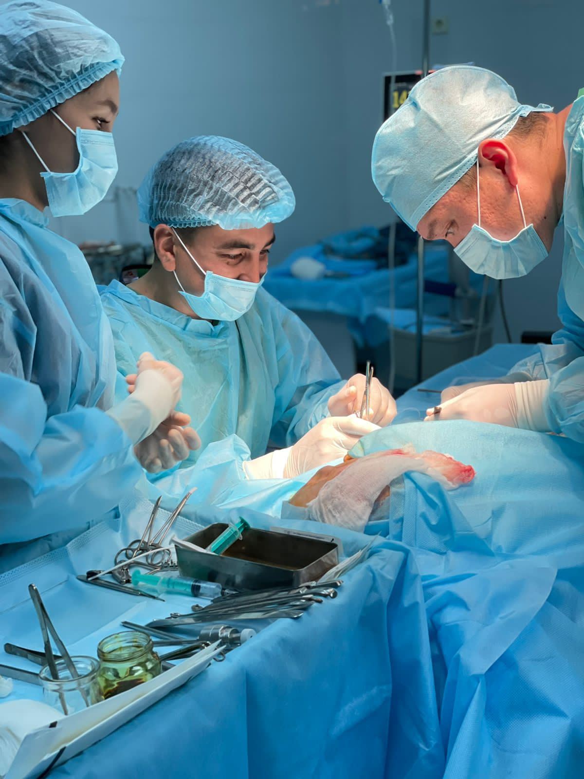 Күрделі операция жасауды қолға алды