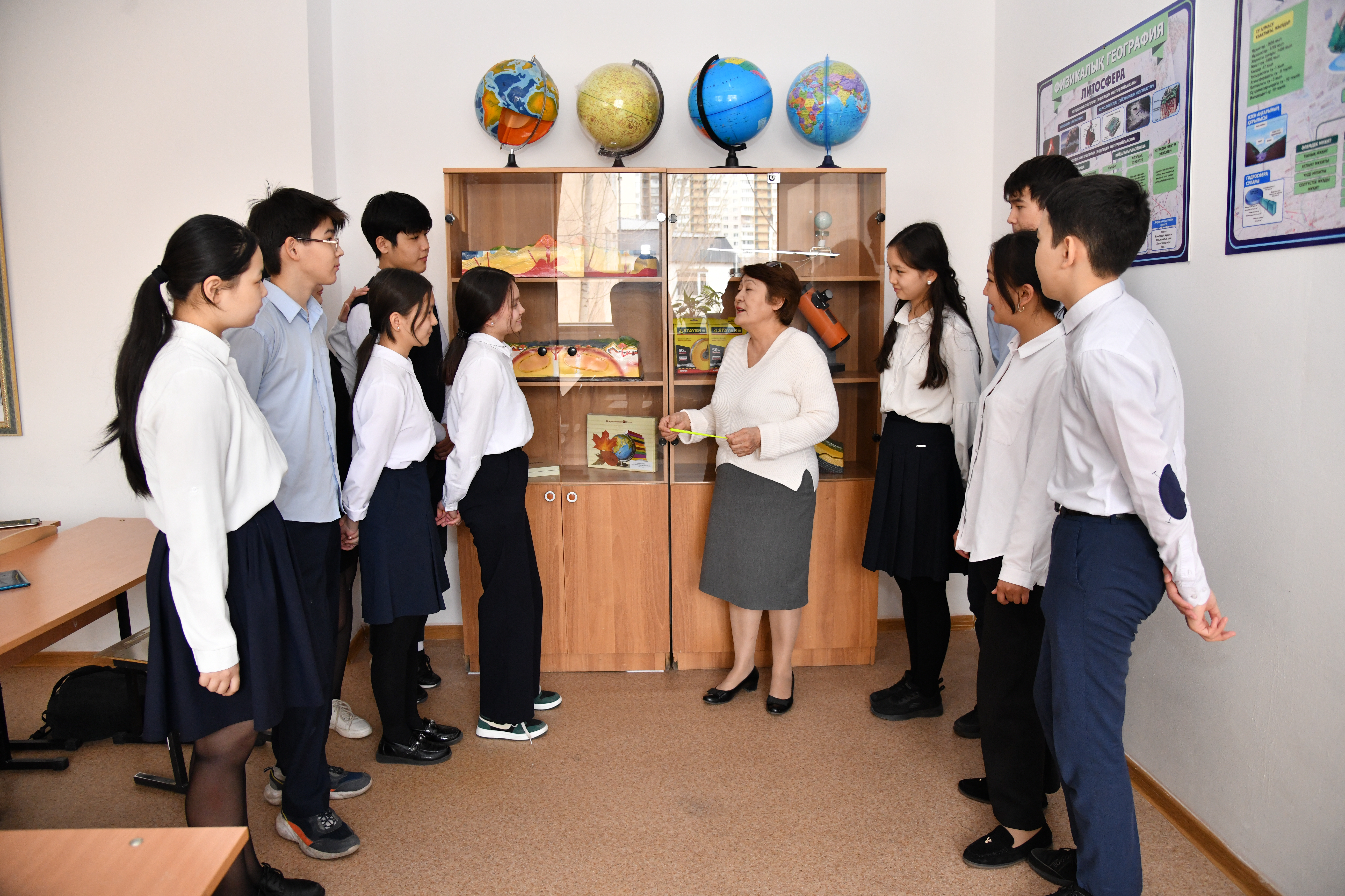 Білім беру саласында кемшілік көп