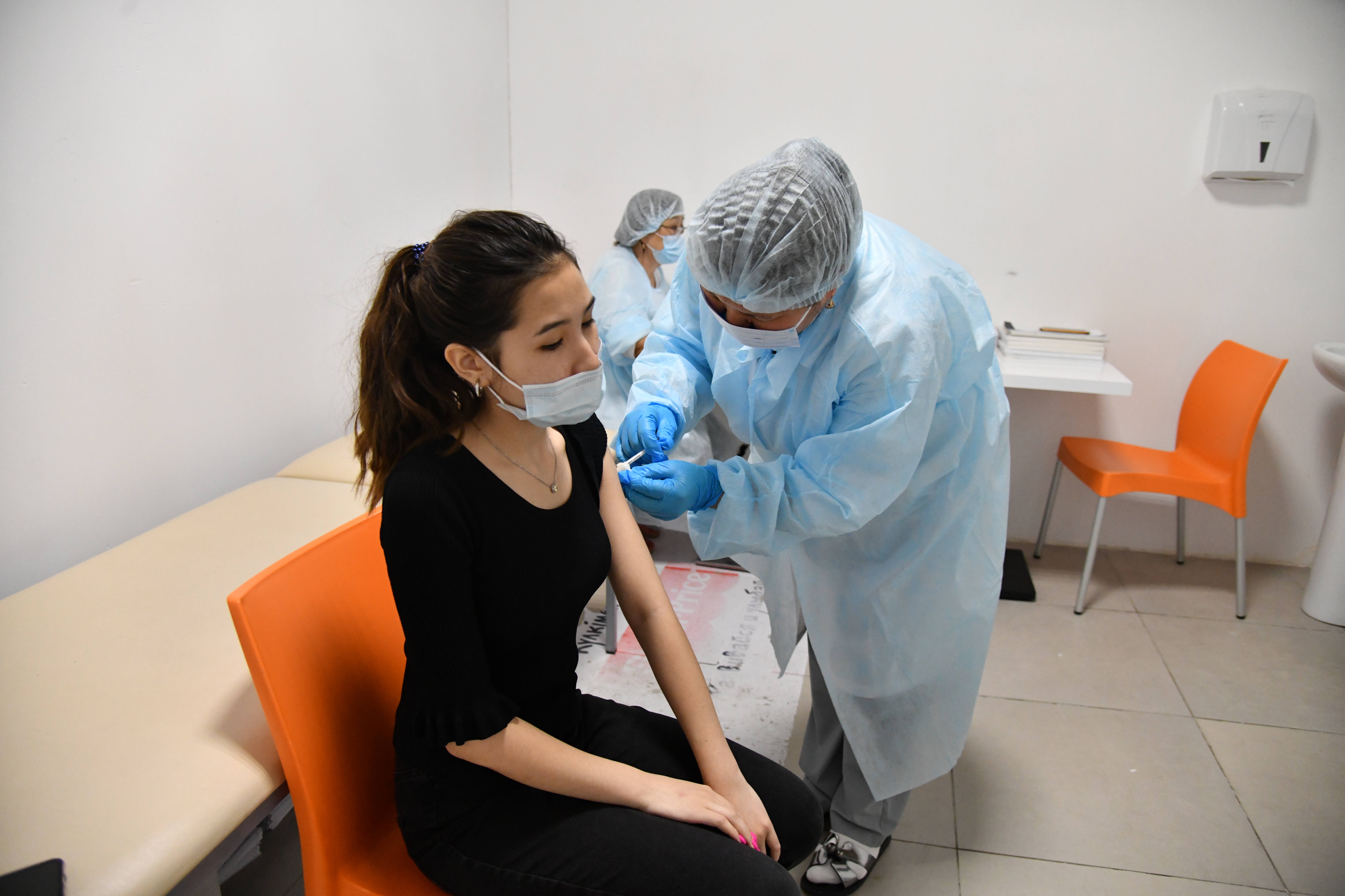 Вакцина алмағандар ауырып жатыр