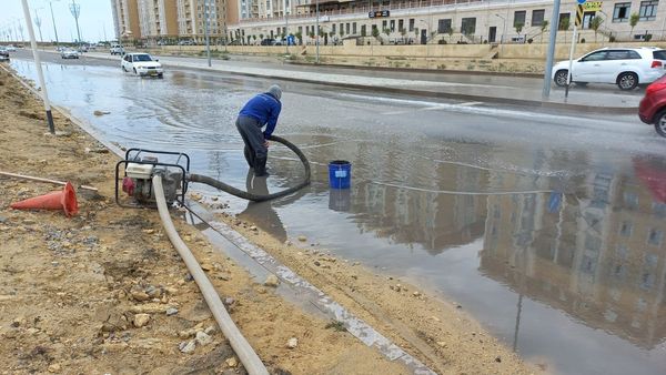 Ақтаудағы ақ жауын