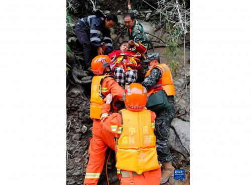 Қытайда жер сілкінісінен қаза болғандар саны 74 адамға жетті