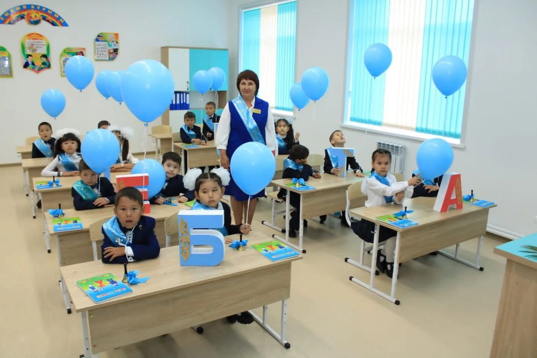 Қарабалықта қазақ мектебі ашылды