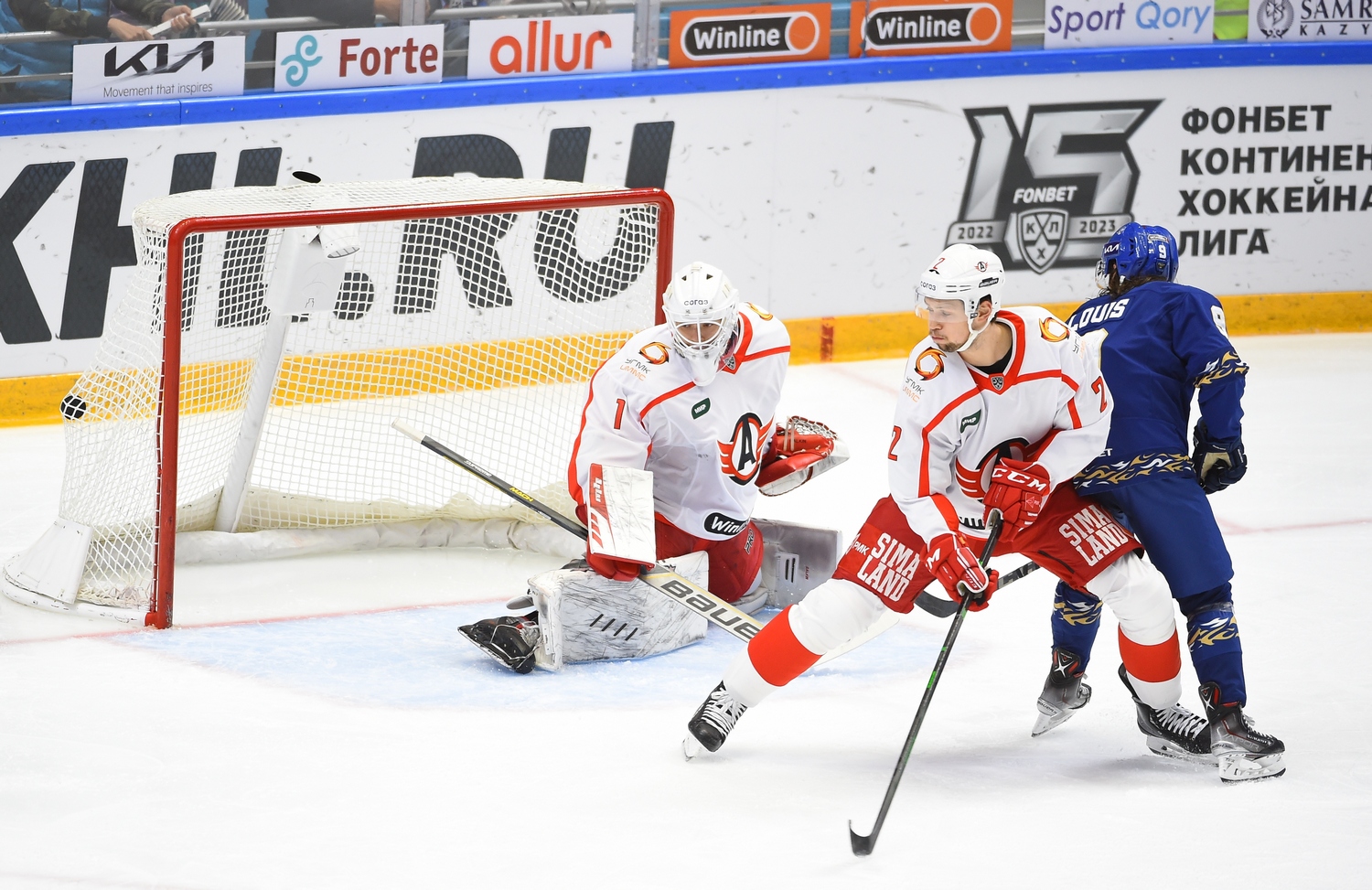 Көшбасшыны тобықтан қақты