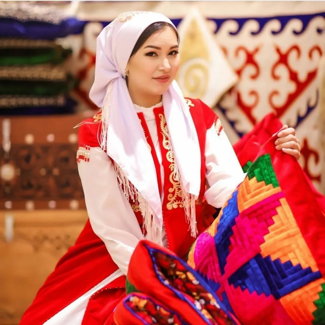 Ақ орамал – әдеп пен адалдық