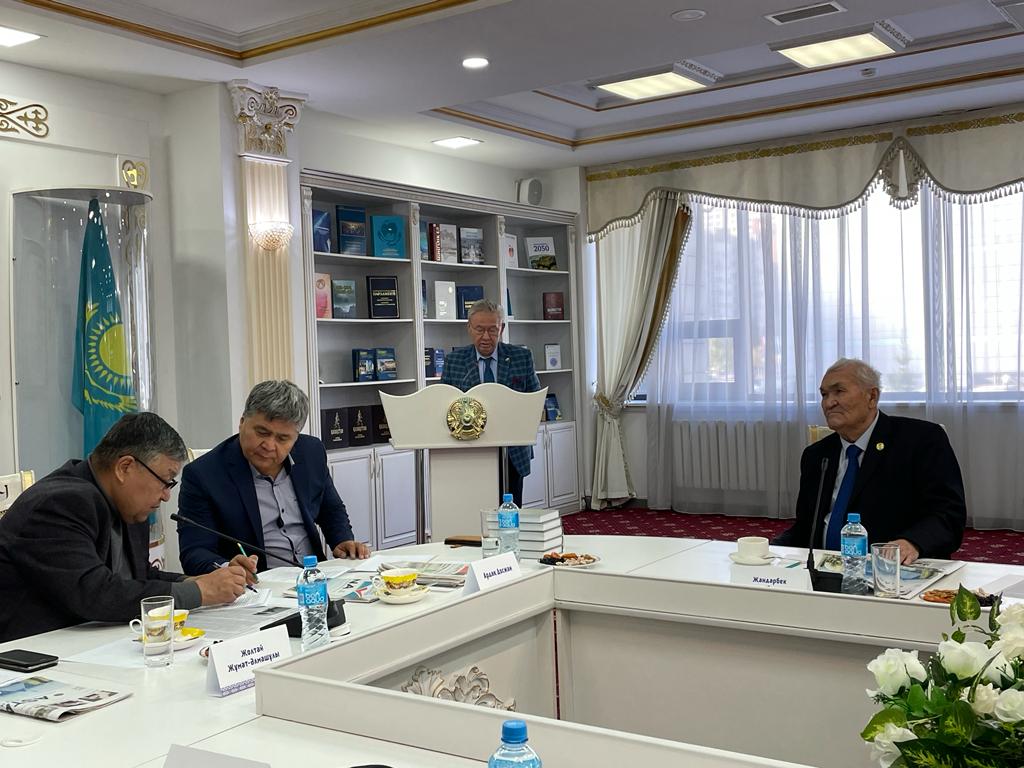 Тарихқа түрен салған қаламгер