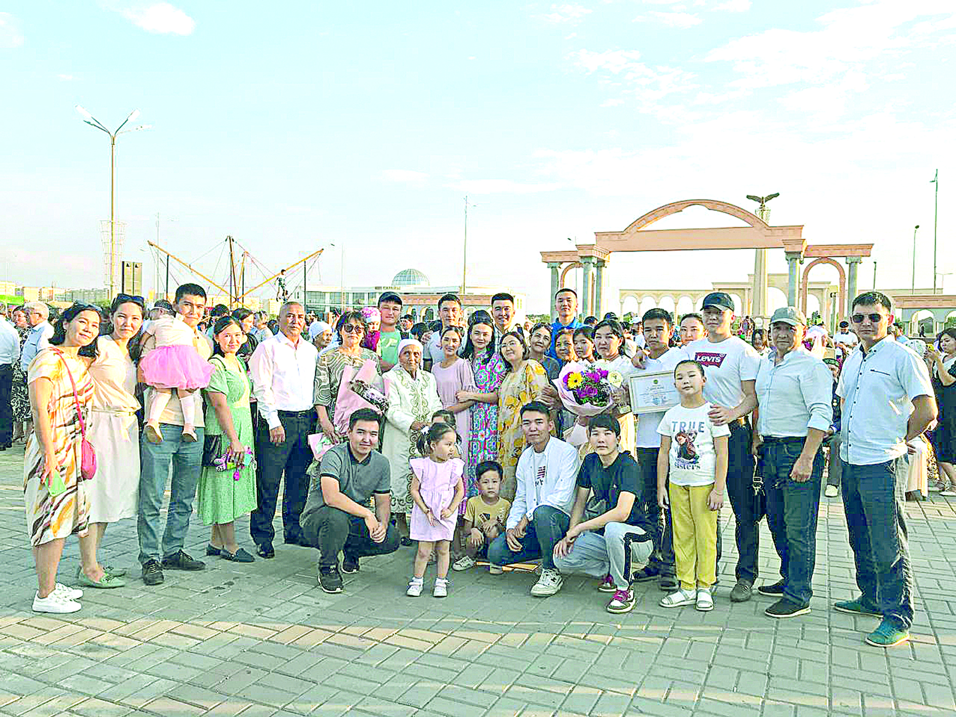 Шаңырақ шуағы – Шәмшия әже